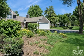 165 E Raleigh Ct, Bloomingdale, IL 60108