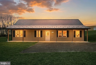 10620 Enfield Rd, Felton, PA 17322