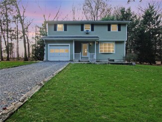 539 Dairy Ln, Brodheadsville, PA 18322