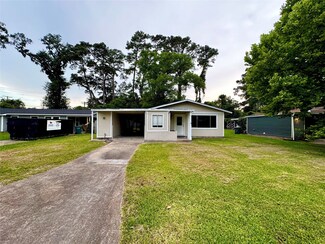 3025 19th St, Beaumont, TX 77706