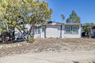 407 S Skyview Ln, Camp Wood, TX 78833