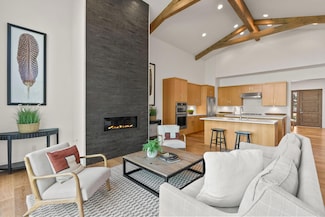 61337 Kindle Rock Loop, Bend, OR 97702