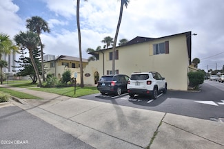400 Oakridge Blvd Unit 14, Daytona Beach, FL 32118