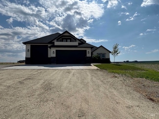 25738 Clydesdale Ln, Parma, ID 83660