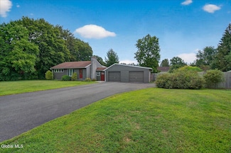 6 Catskill View Dr, Kinderhook, NY 12106