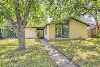 1611 Suffolk Dr, Austin, TX 78723