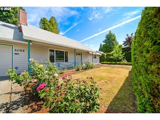1055 NW Jackson St, Hillsboro, OR 97124