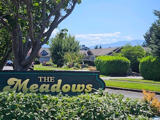 9999 Lindsay Ln, Sequim, WA 98382