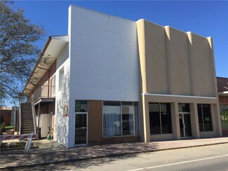 113 S Adams St, Welsh, LA 70591