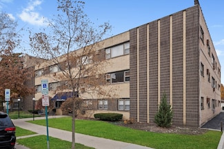 222 Washington Blvd Unit 101, Oak Park, IL 60302