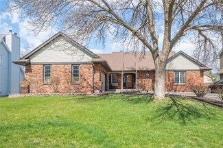 10763 Elmcrest Dr, Clive, IA 50325