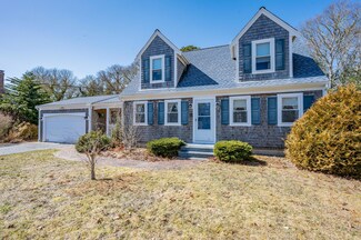 99 Longview Dr, Centerville, MA 02632