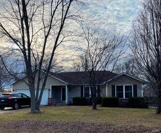 509 S Sunmeadow Dr, Strafford, MO 65757