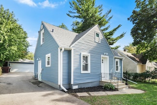 1511 Pine Grove Ave, Round Lake Beach, IL 60073