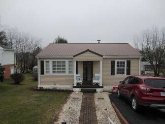 369 Lowry Dr SW, Abingdon, VA 24210