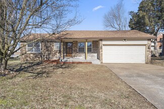 2207 E Sharon St, Springfield, MO 65803