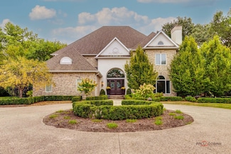 720 N St Marys Rd, Green Oaks, IL 60048