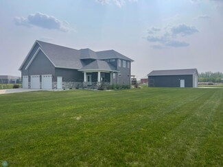 6550 Adelman Way, Horace, ND 58047