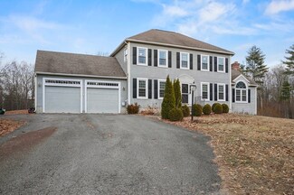 24 N End Rd, Townsend, MA 01469