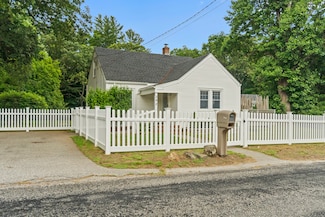 342 Hunting Lodge Rd, Storrs Mansfield, CT 06268