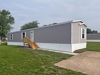 781 W Walcott Rd Unit 158, Walcott, IA 52773