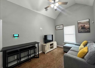 22 Silver Spur Cir, Eagle Pass, TX 78852