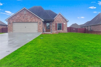 607 Chestnut St, Iowa, LA 70647