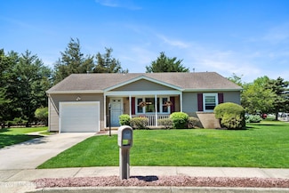 13 Cobham Ct, Toms River, NJ 08757