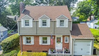 19 Essex Rd, Essex Fells, NJ 07021