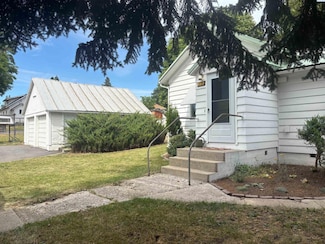 310 S Culton St, Palouse, WA 99161