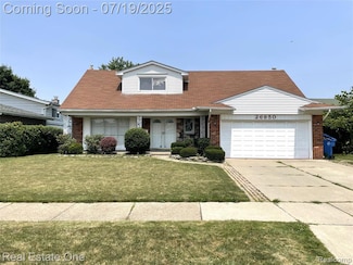 26950 Rochelle St, Dearborn Heights, MI 48127