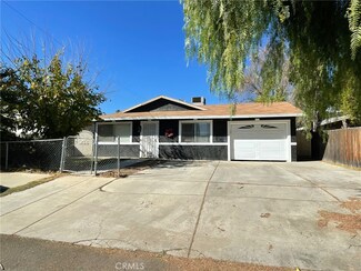 30205 Clement St, Lake Elsinore, CA 92530