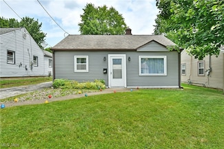 33 McDonald Ave, Niles, OH 44446