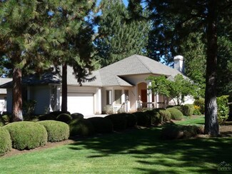 60774 Willow Creek Ct, Bend, OR 97702