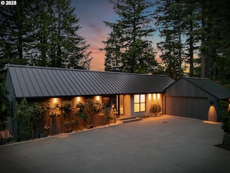 5202 SW Burton Dr, Portland, OR 97221