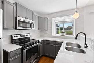 1210 S Flower Cir Unit B, Lakewood, CO 80232