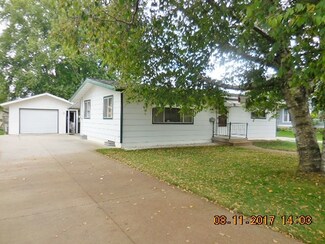 252 N High St, Randolph, WI 53956