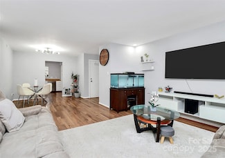2900 Heathstead Place Unit H, Charlotte, NC 28210