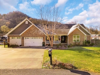 46 Victoria St, Prestonsburg, KY 41653