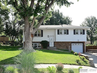 5511 S 104th Cir, Omaha, NE 68127