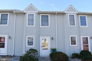 955 Orchard Dr, Chambersburg, PA 17201