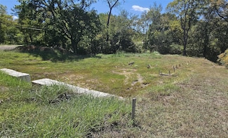13 Geraldine Ln, Denison, TX 75020