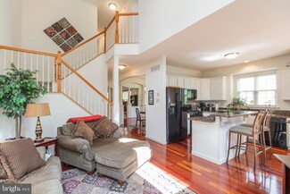 410 Rolling Hill Dr, Plymouth Meeting, PA 19462