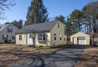 250 N Maple St, Florence, MA 01062