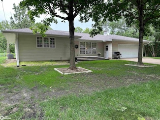 209 Mulford Dr, Iowa Falls, IA 50126