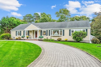 27 Stafford Cir, Dennis Port, MA 02639