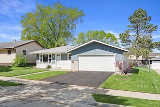 1682 Echo Ln, Racine, WI 53406