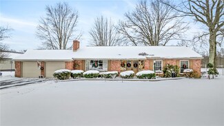 5085 Tamarack Dr, Sharpsville, PA 16150