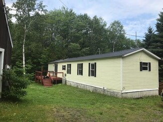 3 Sandy Ln, Dover Foxcroft, ME 04426
