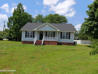 802 E Country Club Dr, Tarboro, NC 27886
